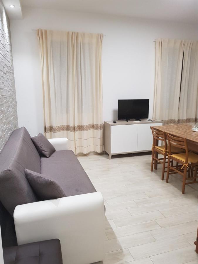 Apartament La Casa Di Laura Tortolì Zewnętrze zdjęcie