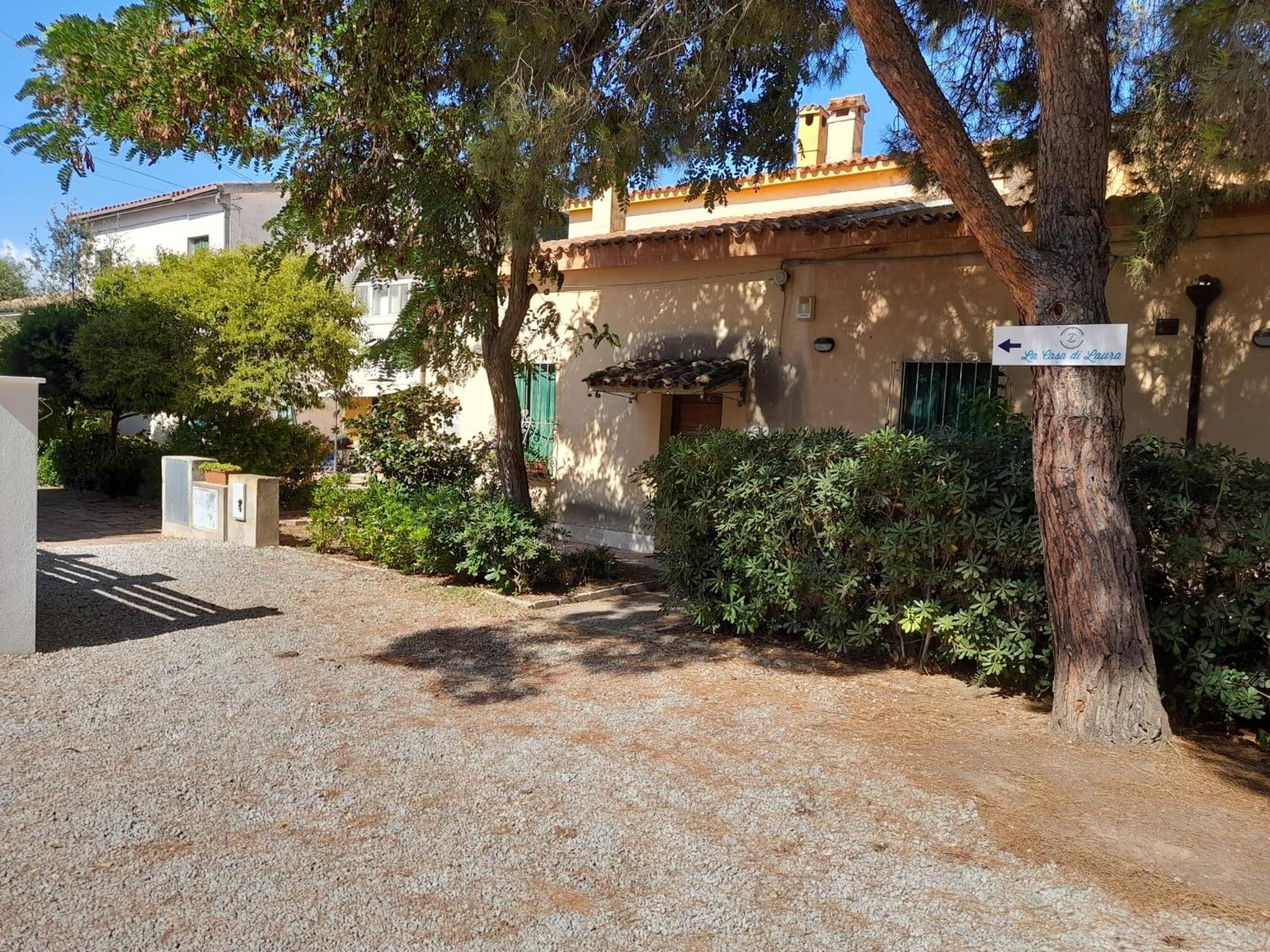 Apartament La Casa Di Laura Tortolì Zewnętrze zdjęcie